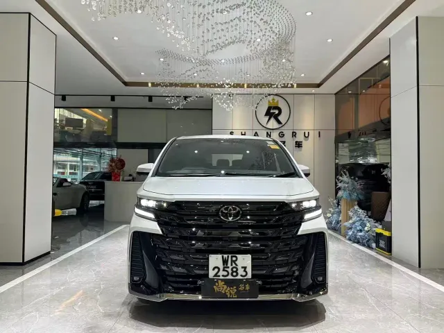 Toyota Vellfire — Фото автомобиля 2