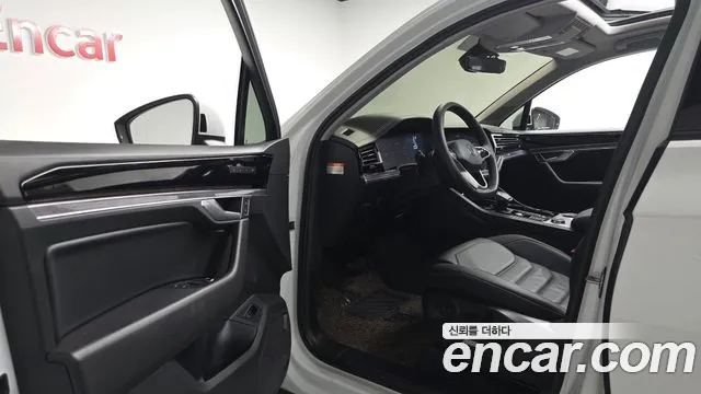 Volkswagen Touareg Touareg 3 поколение 3.0 TDI Premium — Фото автомобиля 9