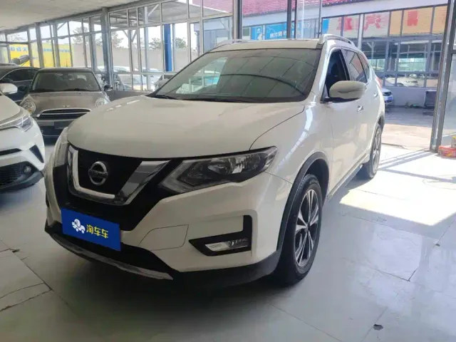 Фотография автомобиля — Nissan X-Trail