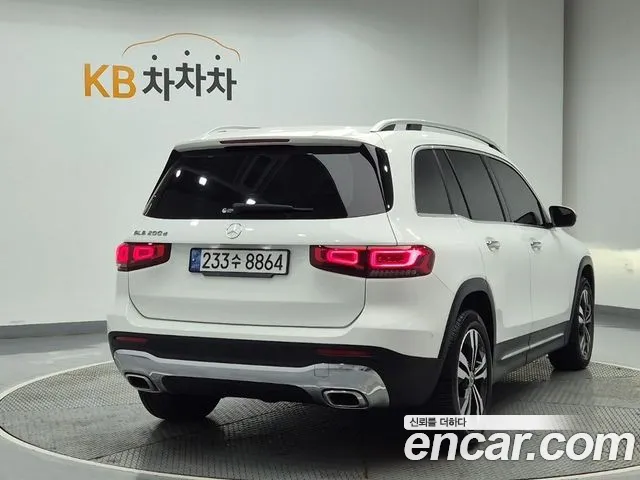Mercedes-Benz GLB-Class X247 — Фото автомобиля 4