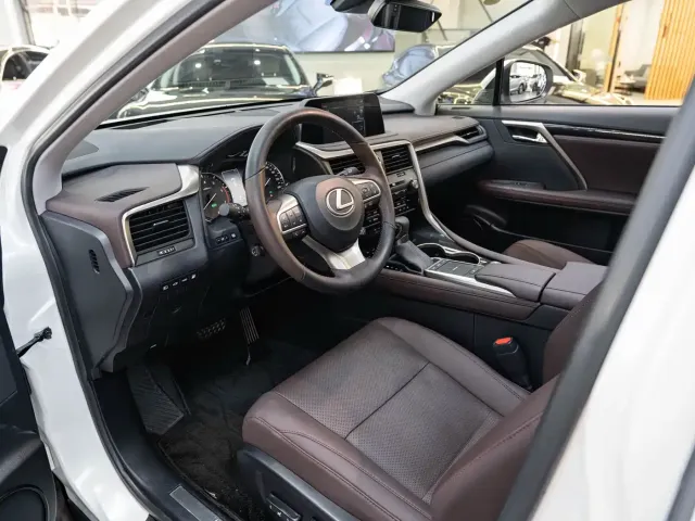 Lexus RX — Фото автомобиля 9