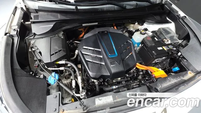 Kia Niro — Фото автомобиля 9