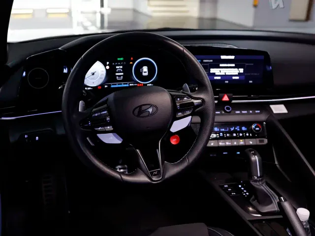 Hyundai Elantra N — Фото автомобиля 7
