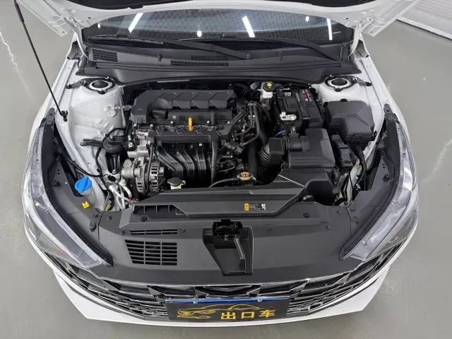 Hyundai Elantra — Фото автомобиля 20