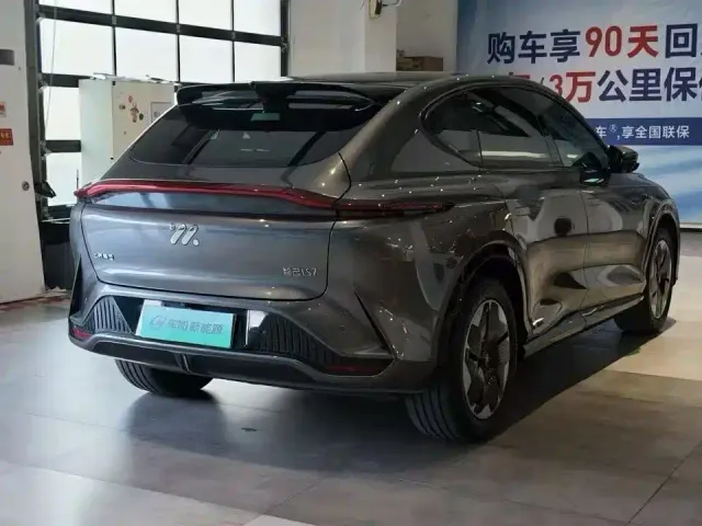 IM Motors LS7 — Фото автомобиля 7