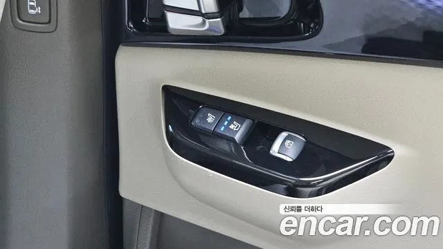 Kia Canival Carnival 4 поколение Бензин 9 мест Signature — Фото автомобиля 17