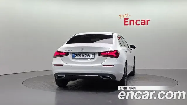 Mercedes-Benz A-Class — Фото автомобиля 4