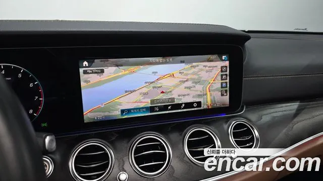 Mercedes-Benz E-Class W213 — Фото автомобиля 21