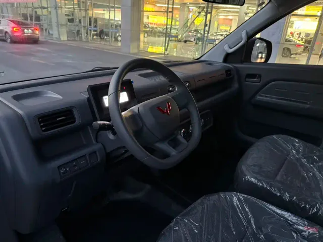 Wuling Yangguang Pro — Фото автомобиля 4