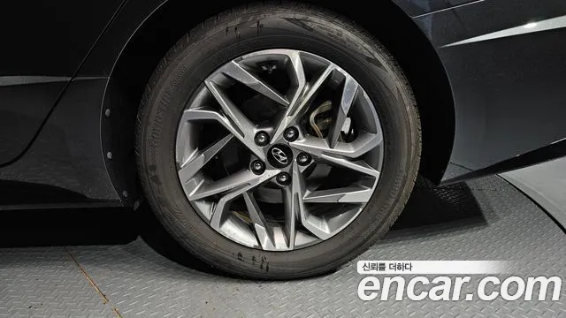 Hyundai Sonata — Фото автомобиля 6
