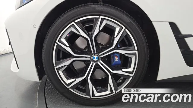 BMW 4-Series 4 серия (G22) 420d M Sport Performance Gran Coupe — Фото автомобиля 4