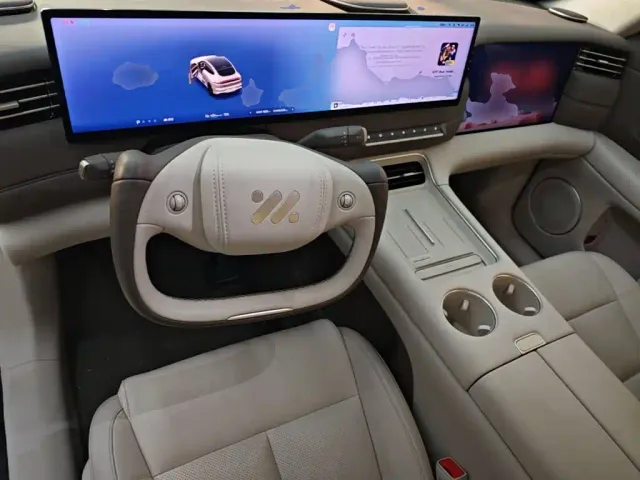 IM Motors LS6 — Фото автомобиля 9