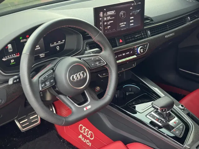 Audi S4 — Фото автомобиля 9