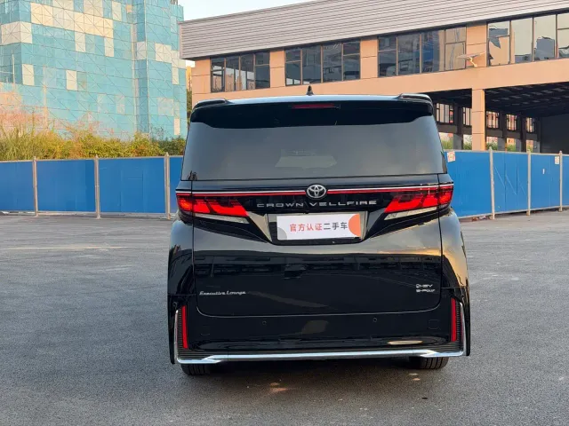 Toyota Vellfire — Фото автомобиля 11