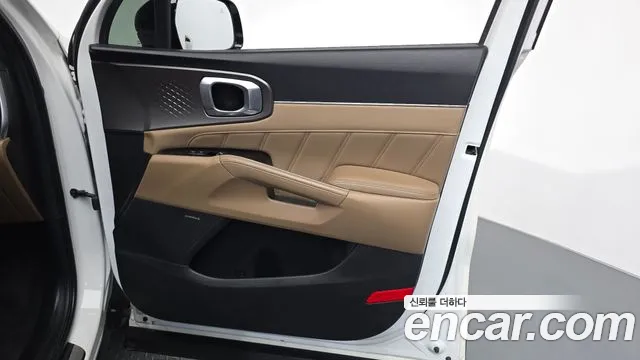 Kia Sorento Новый Sorento 4 поколение Бензин 2.5T 2WD — Фото автомобиля 21