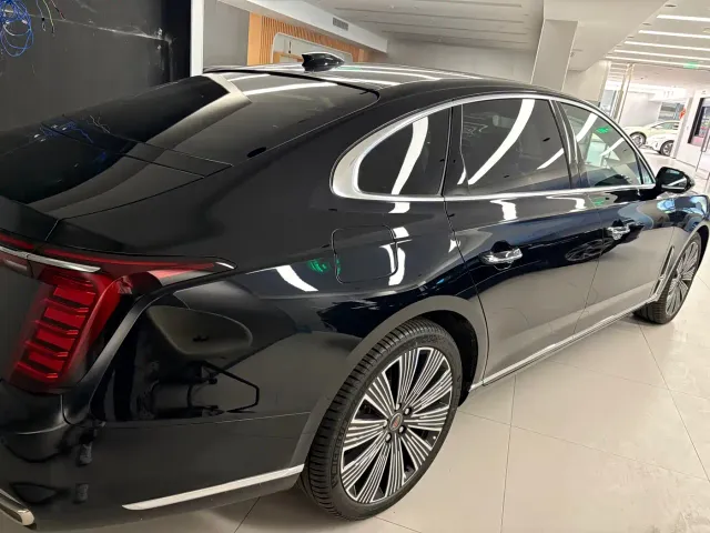 Hongqi H9 — Фото автомобиля 5