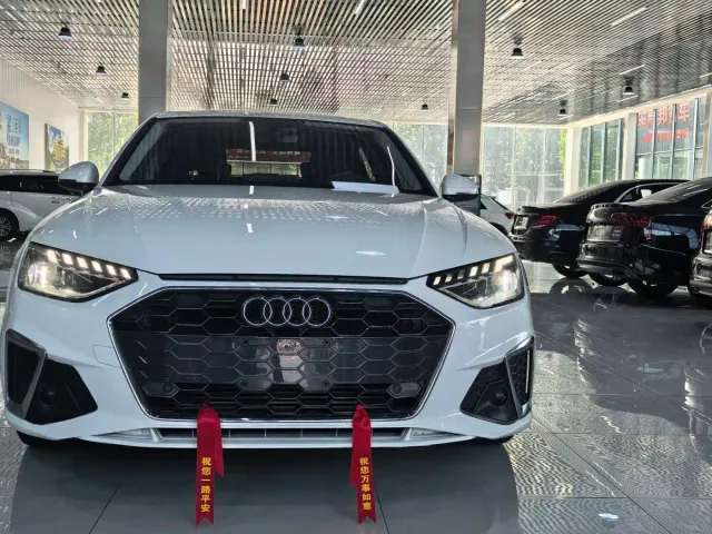 Audi A4L — Фото автомобиля 2