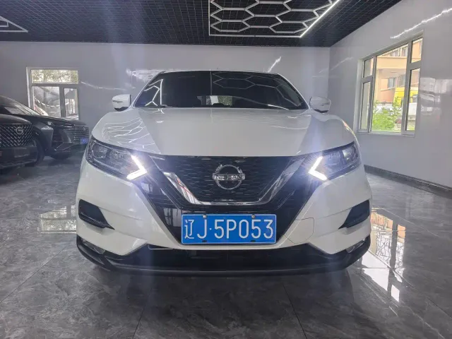 Фотография автомобиля — Nissan Qashqai