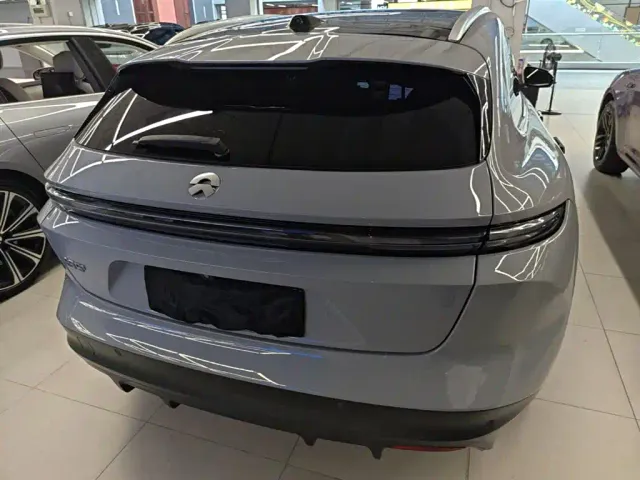 Nio ET5 Touring — Фото автомобиля 5