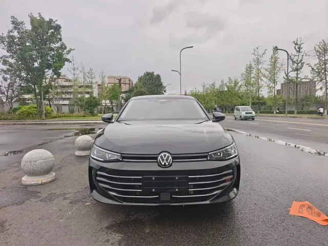 Volkswagen Passat — Фото автомобиля 2