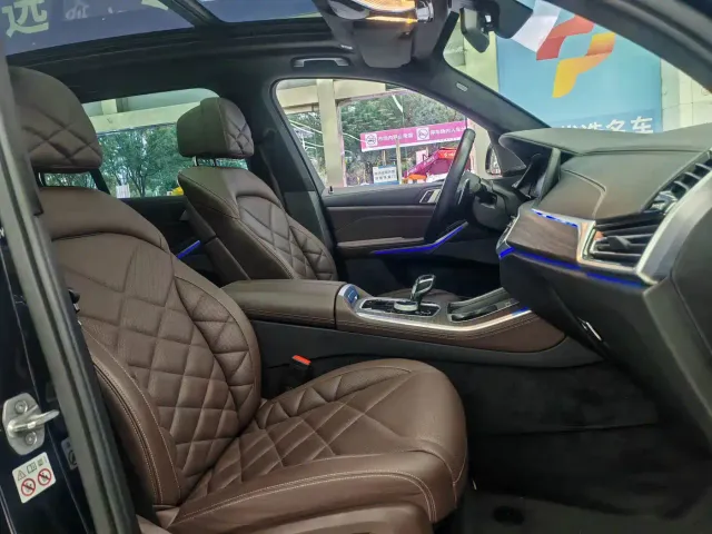 BMW X5 — Фото автомобиля 7