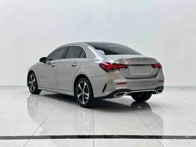 Mercedes-Benz A-Class — Фото автомобиля 7