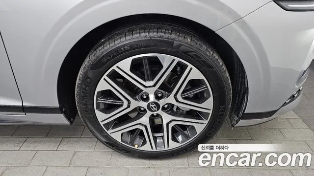 Hyundai Grandeur Grandeur (GN7) 2.5 Бензин 2WD — Фото автомобиля 5