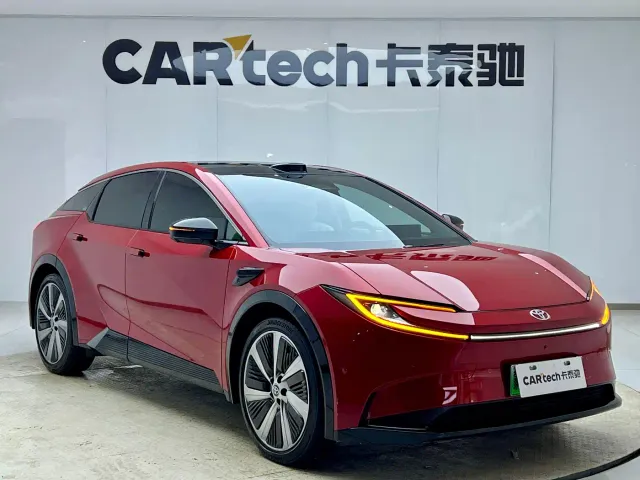 Toyota bZ5 — Фото автомобиля 2