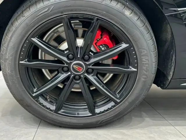 Hongqi H5 — Фото автомобиля 11