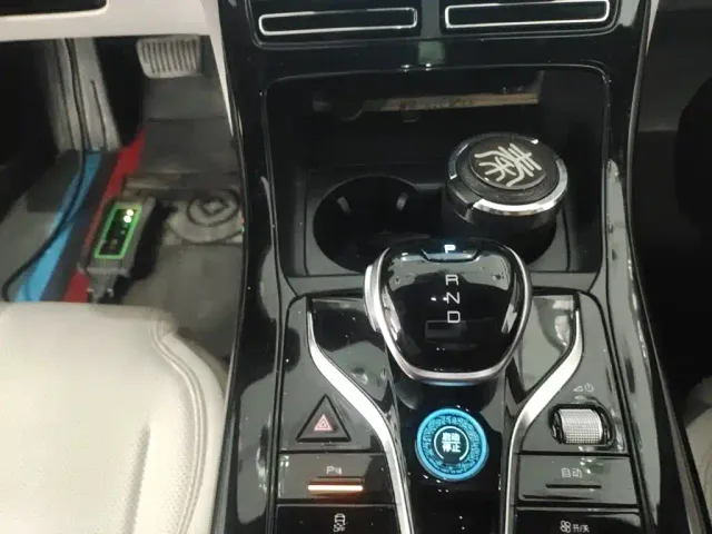 BYD Qin PLUS — Фото автомобиля 13