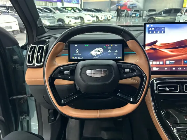 Geely Boyue L — Фото автомобиля 9