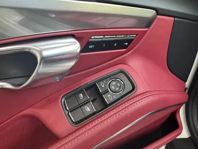 Porsche 718 — Фото автомобиля 9