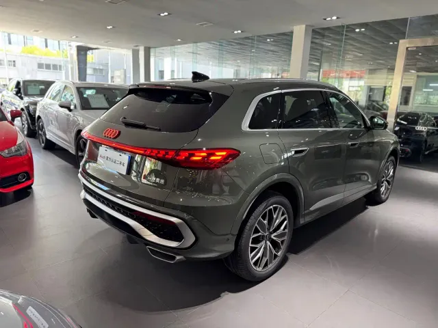 Audi Q5L — Фото автомобиля 6