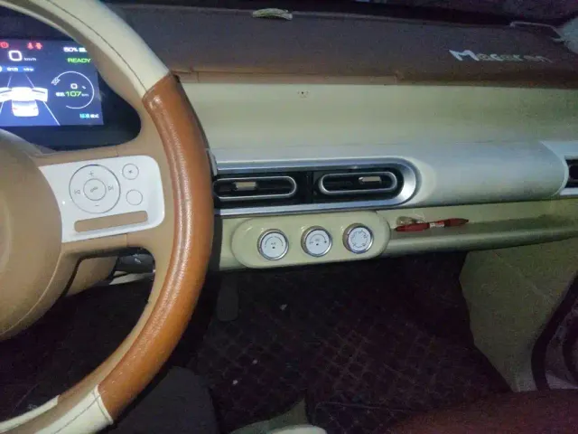 Wuling Hongguang Mini EV — Фото автомобиля 14