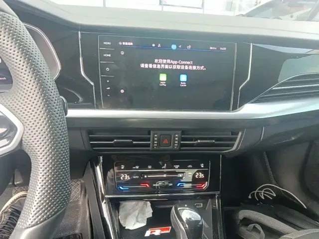 Volkswagen Passat — Фото автомобиля 12