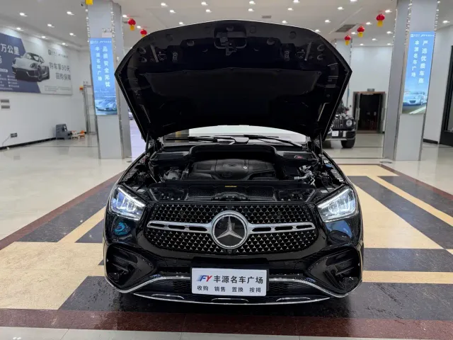 Mercedes-Benz GLE-Class — Фото автомобиля 26
