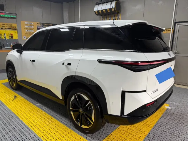 Toyota BoZhi 3X — Фото автомобиля 6