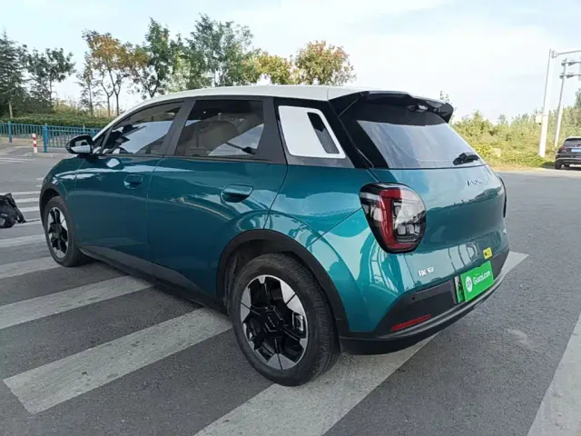 GAC Aion UT — Фото автомобиля 4