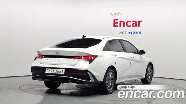 Hyundai AVANTE Новый Avante (CN7) — Фото автомобиля 2