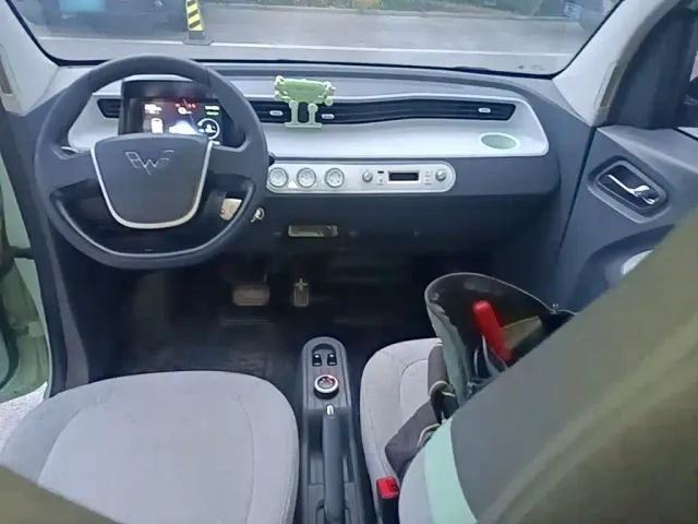 Wuling Hongguang Mini EV — Фото автомобиля 9