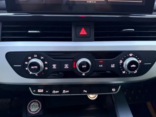 Audi A4L — Фото автомобиля 17