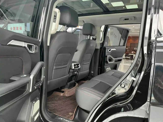 Jetour T2 — Фото автомобиля 6