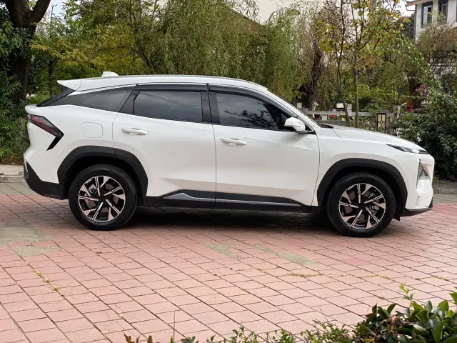 Geely Galaxy L7 — Фото автомобиля 14