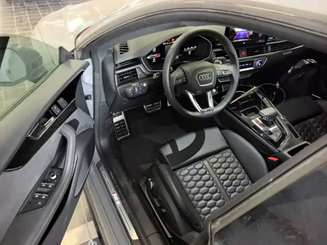 Audi RS 5 — Фото автомобиля 15