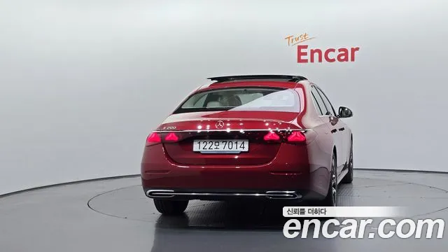 Mercedes-Benz E-Class W214 — Фото автомобиля 4
