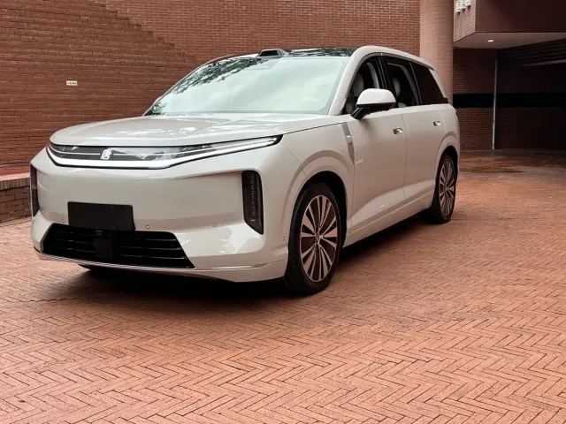 Фотография автомобиля — BYD Dynasty-D