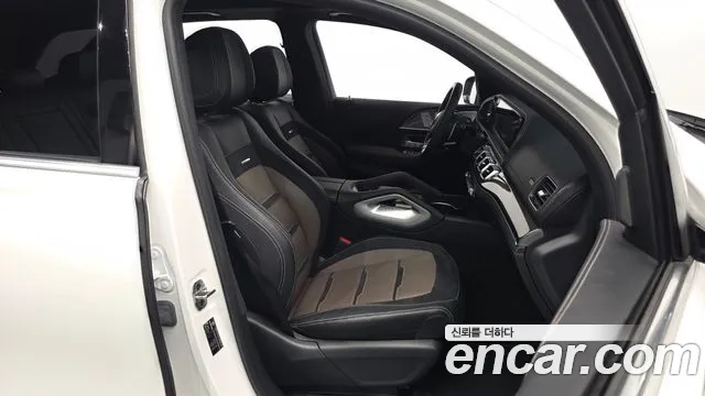Mercedes-Benz GLE-Class — Фото автомобиля 24