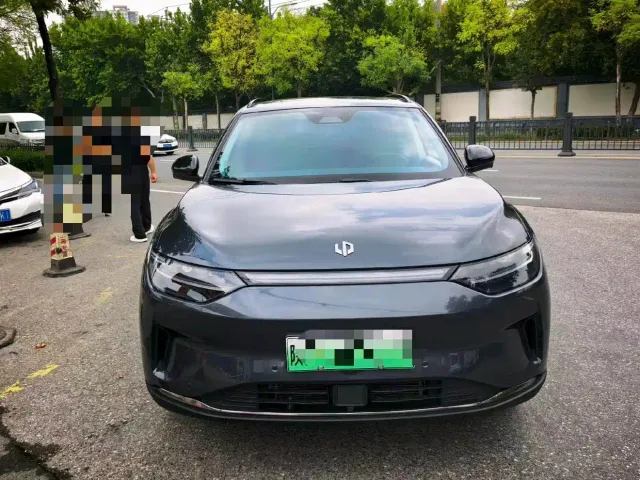 Leapmotor C11 — Фото автомобиля 2