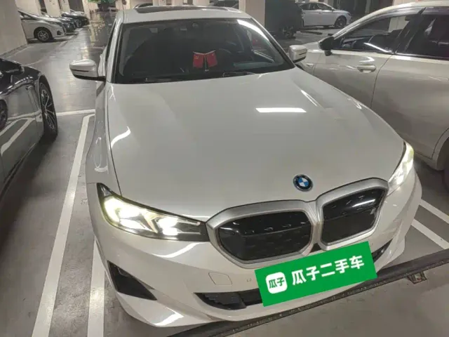 BMW i3 — Фото автомобиля 3