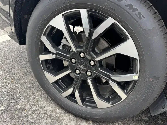 Ford Edge — Фото автомобиля 6